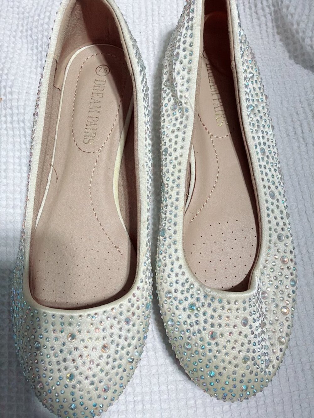 DREAM PAIRS Womens Size 7.5 Off White Ivory Rhinestone Sparkle Ballet Flats Shoe
